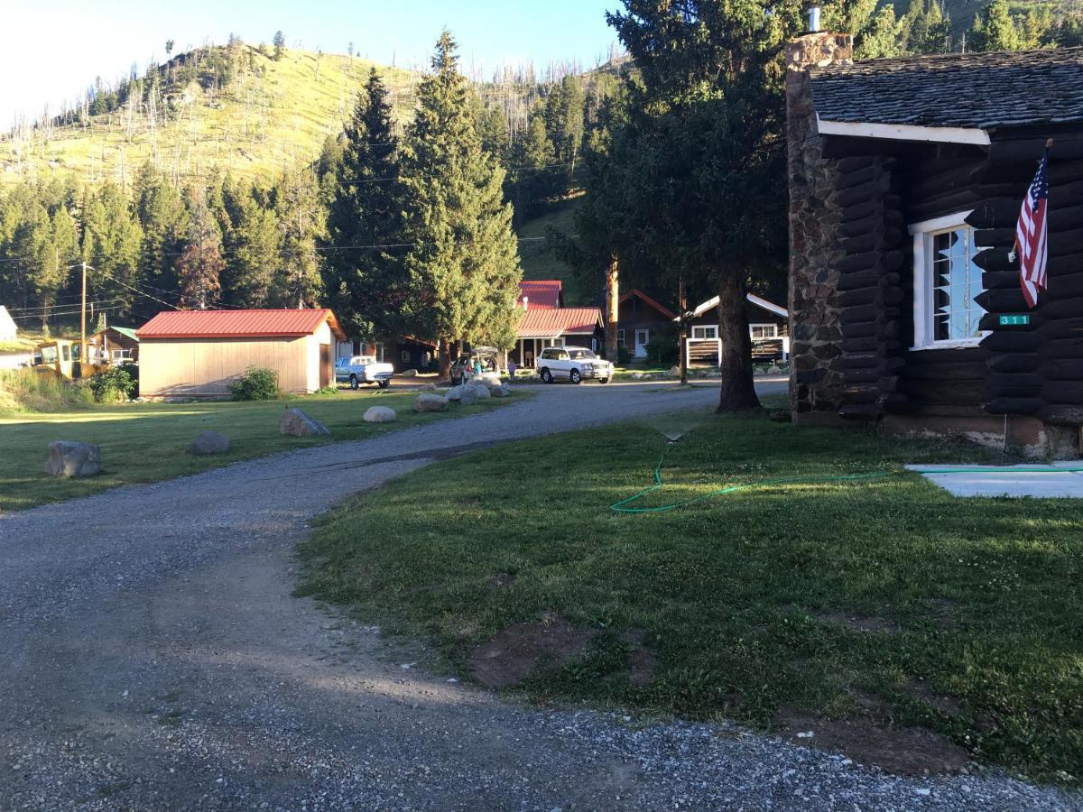 Antlers Lodge Cooke City Exteriör bild
